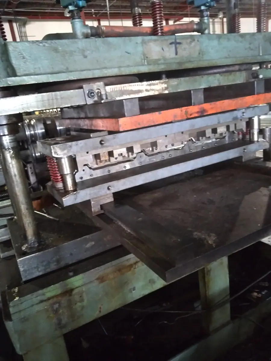 Metal forming machinery